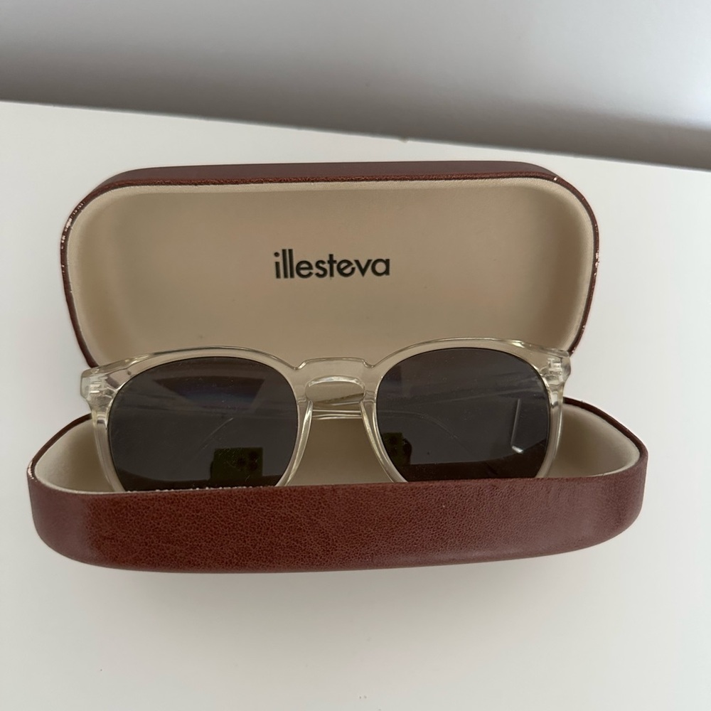 Illesteva Eldridge sunglasses